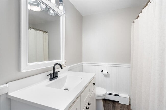 Building Photo - 83 Spring Ave