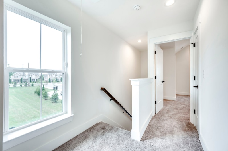 Building Photo - 518 Taffy Wy