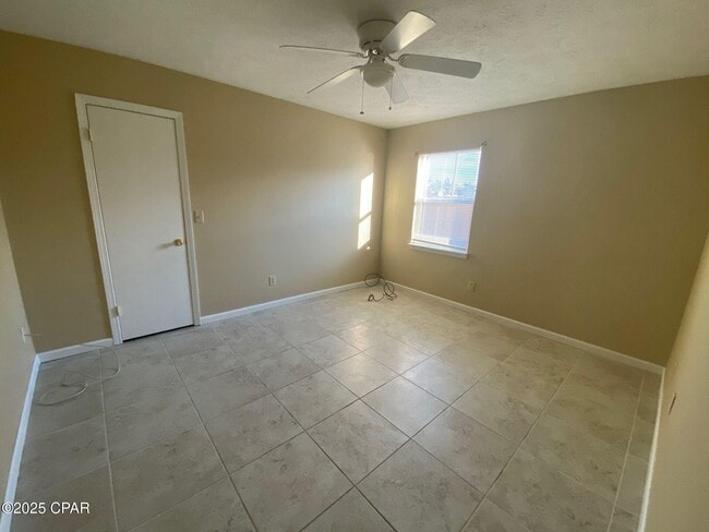 Building Photo - 625 N 9th St