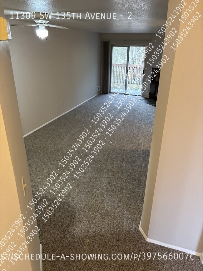 Building Photo - 11309 SW 135th Ave