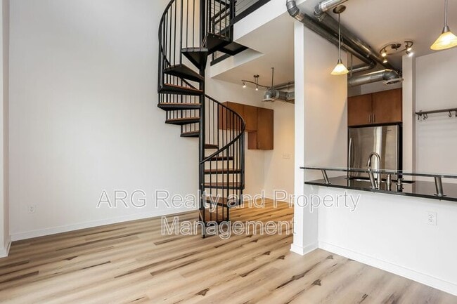 Building Photo - 265 18th St NW