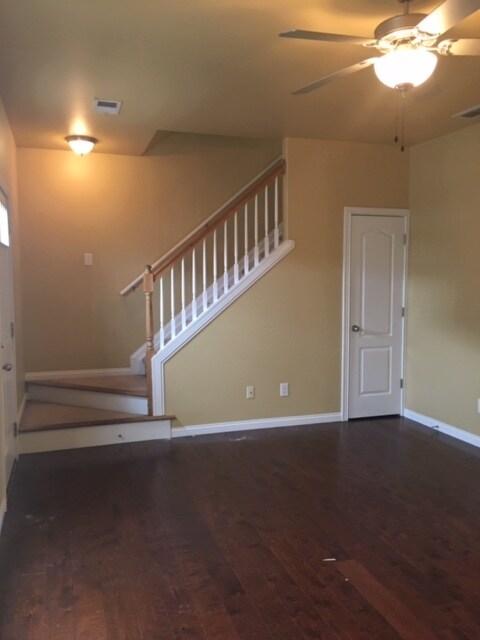 Building Photo - 325 Burley Ave