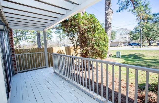 Building Photo - 15859 Maison Orleans Ct