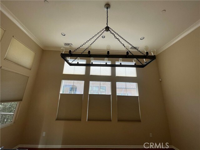 Building Photo - 276 Rodeo