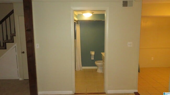 Building Photo - 3937 Montclair Rd