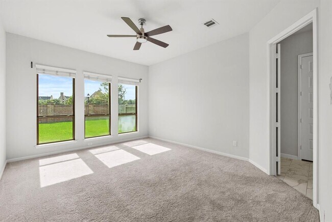 Building Photo - 15818 Weston Ridge Dr