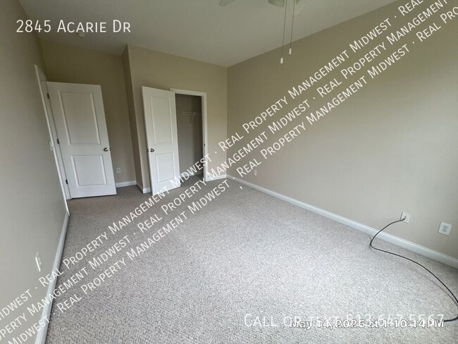 Building Photo - 2845 Acarie Dr