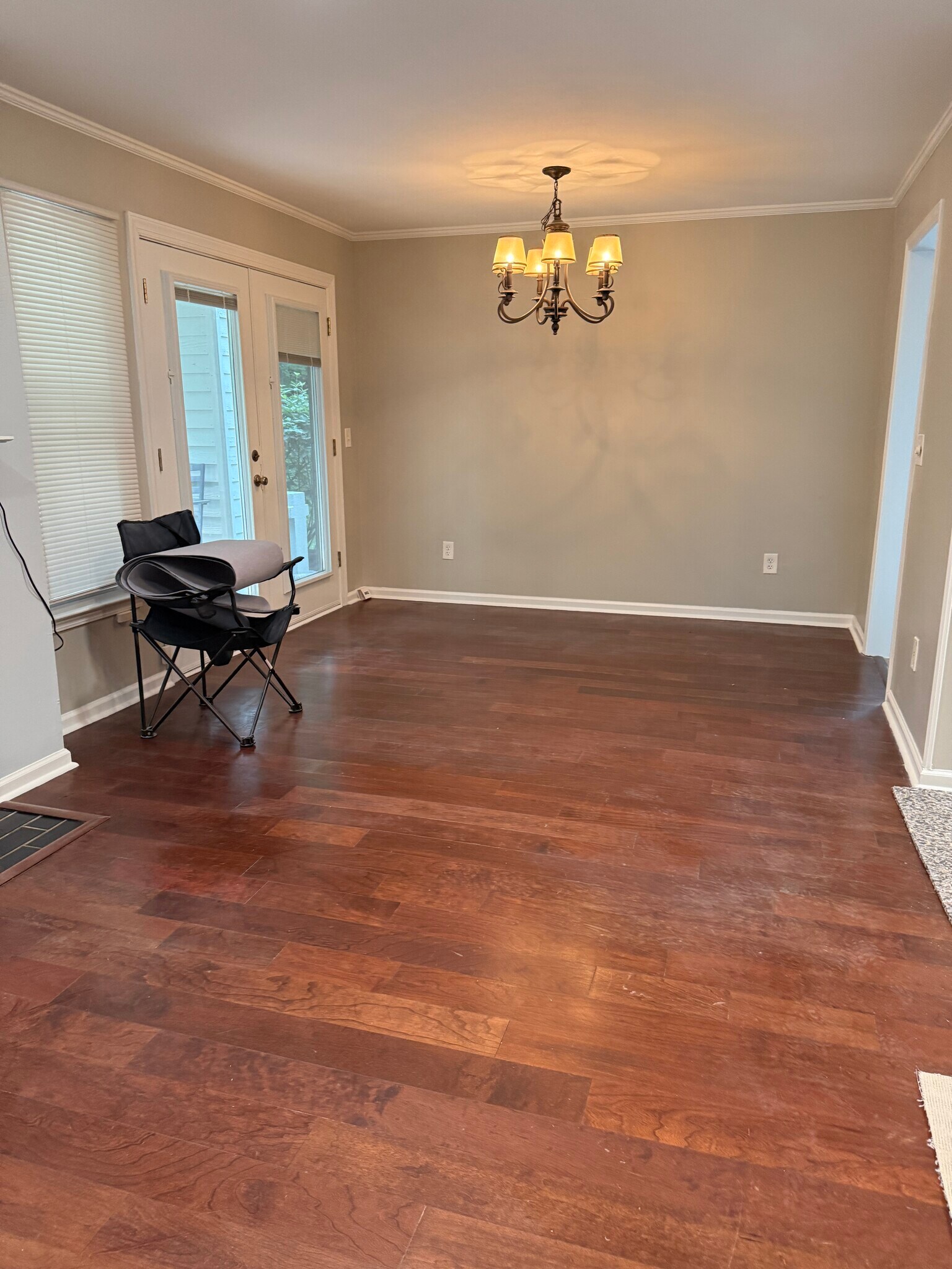 Dinign Room - 226 Hillsboro Pl
