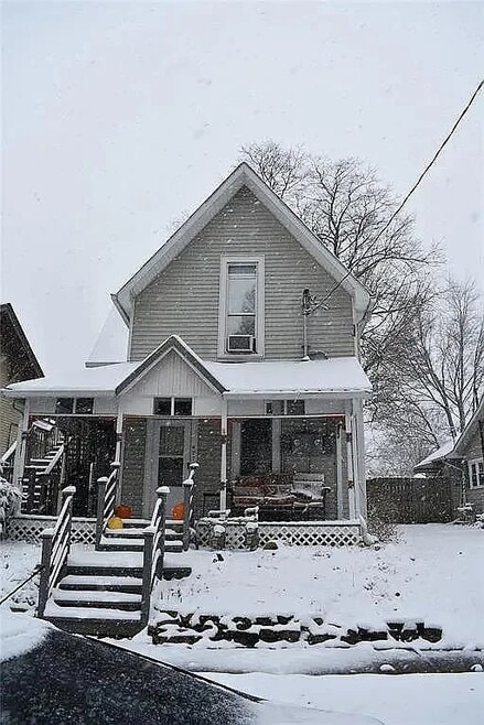 Building Photo - 407 Walnut St