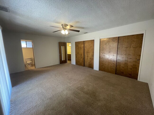 Building Photo - 2 bedroom 2 bathroom Heritage Ranch Home Available 9/1/26 **Do Not Disturb Tenants**