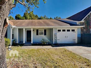 Building Photo - 134 Oak Cir S