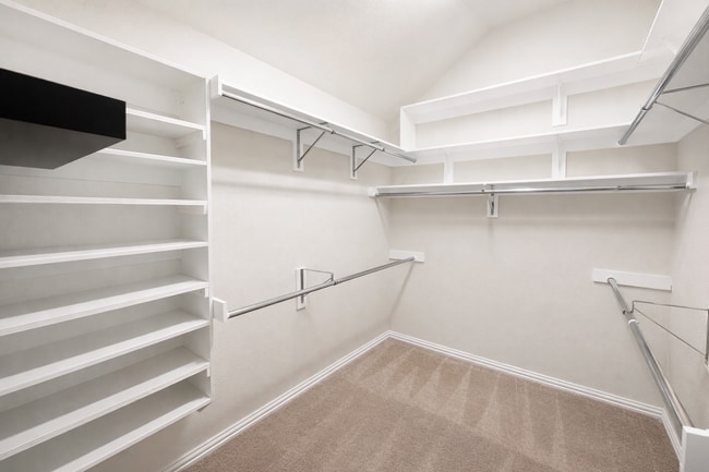 Building Photo - 3 BED 2 BATH NEW MANAGEMENT!!!!