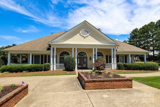 Building Photo - 3304 Mannington Dr