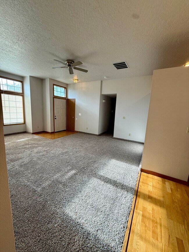Building Photo - 3 bed 2 bath single family home in Nampa c...
