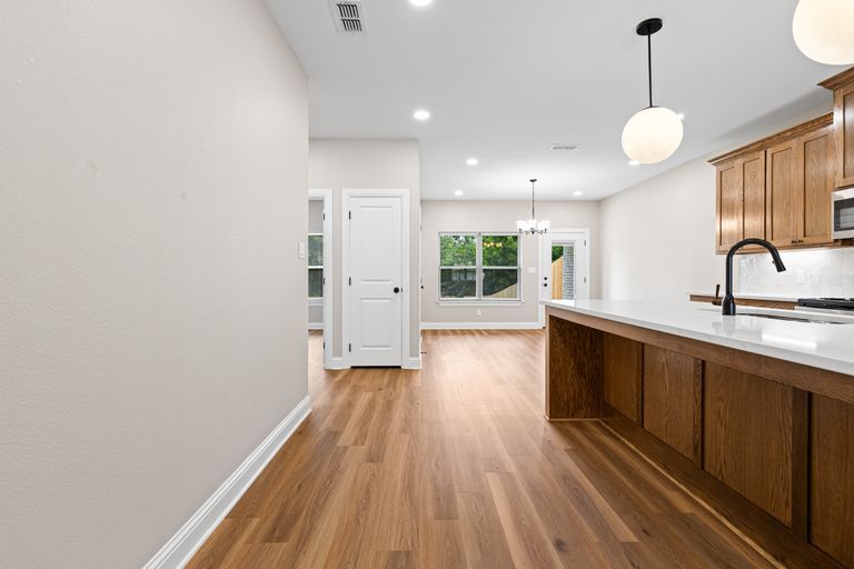 open floor plan - 225 S Pine St