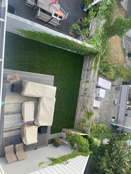 Building Photo - 15 Yale St