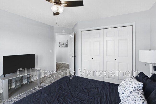 Building Photo - 2950 E Stone Creek Blvd