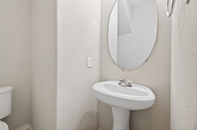 Building Photo - 1326 Seagler Pond Ln