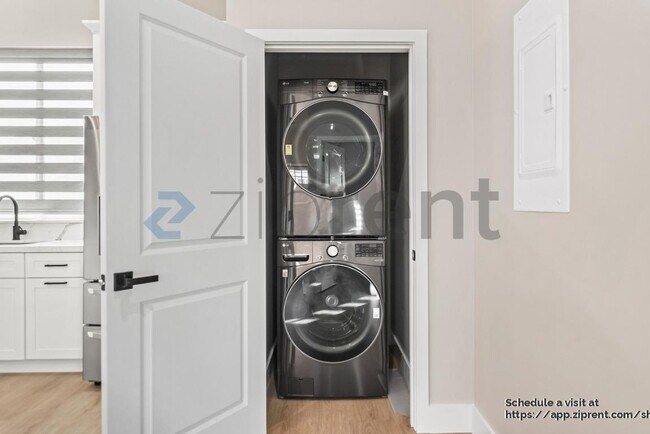 Building Photo - 3649 Wilmington Rd