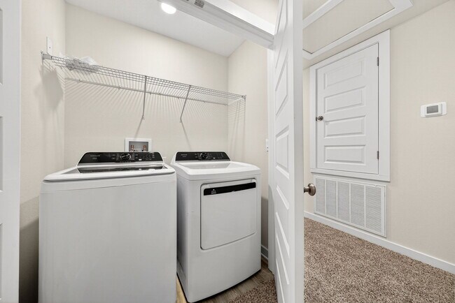 Building Photo - 51 S Main Deck Dr