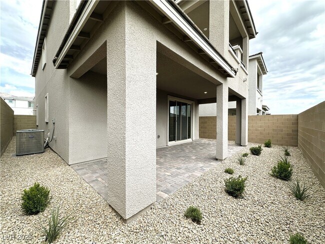 Building Photo - 1578 Crested Eagle St