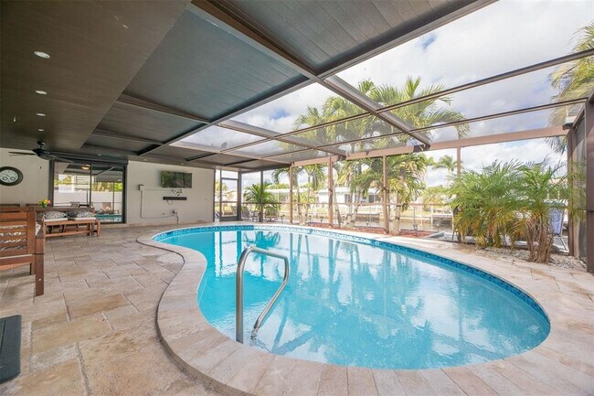 Building Photo - 1951 NW 33rd St