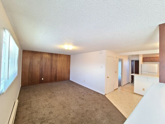 Building Photo - 2118 E Boone Ave