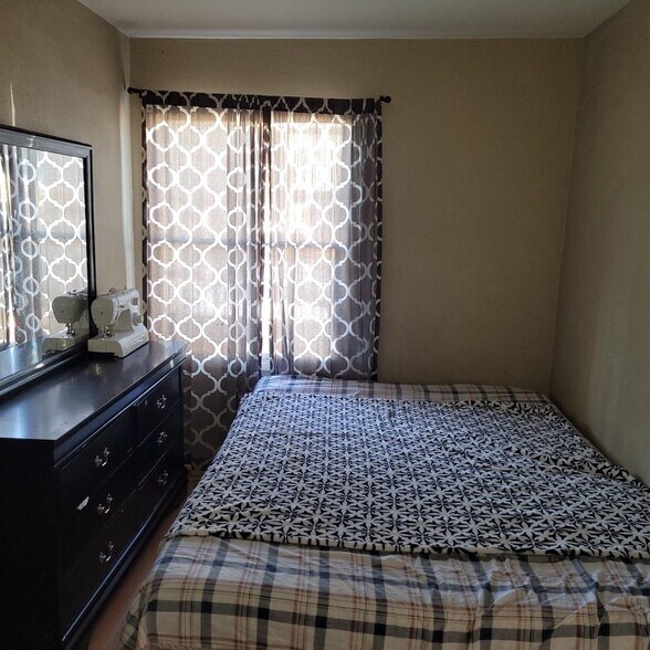 bedroom - 653 15th St