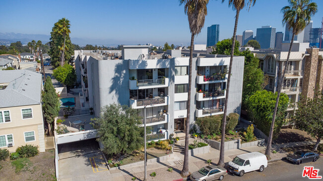 Building Photo - 1250 S Beverly Glen Blvd