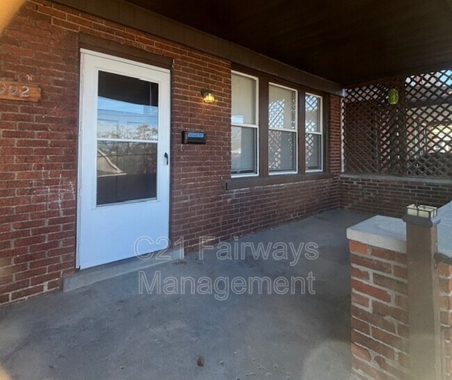 Building Photo - 2992 Ruthwood Ave