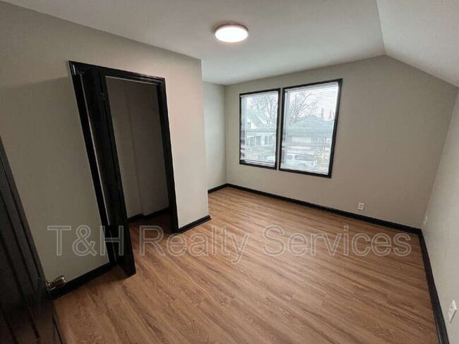 Building Photo - 1407 S Alabama St