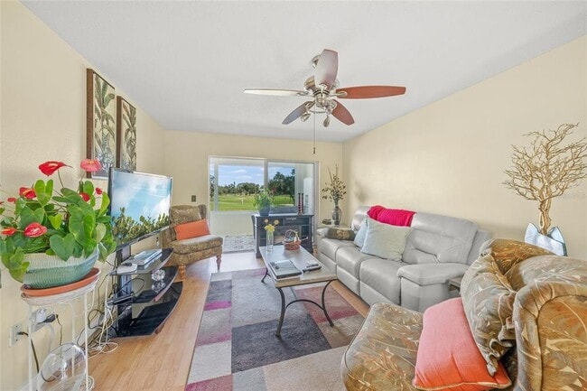 Building Photo - 7193 W Country Club Dr N