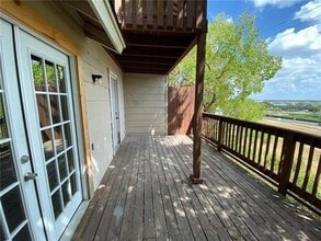 Building Photo - 1711 Burton Dr