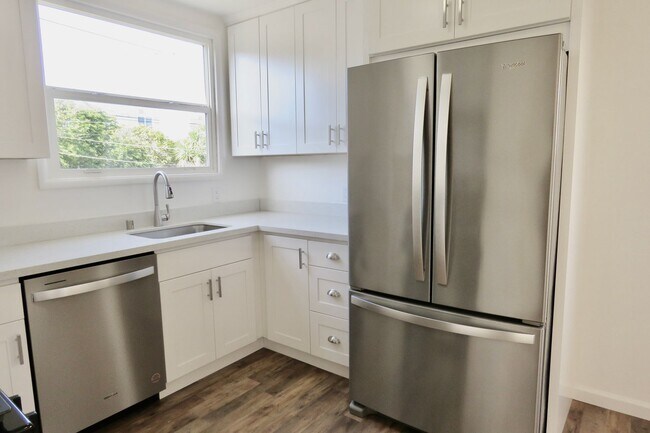 Building Photo - 52 Oakmont Dr