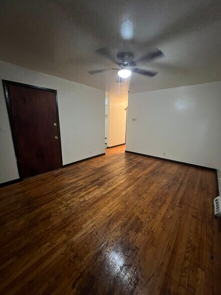 Primary Photo - 4957 N 46th St