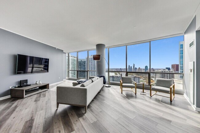 Building Photo - 420 E Waterside Dr