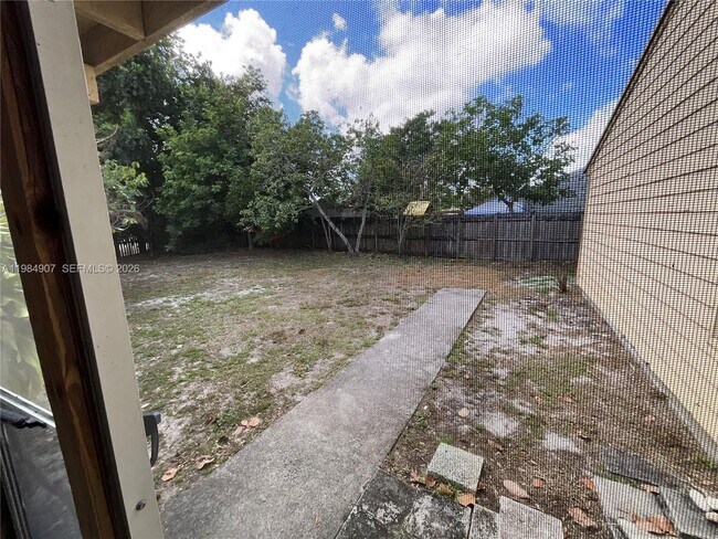 Building Photo - 1780 SW 84th Ave