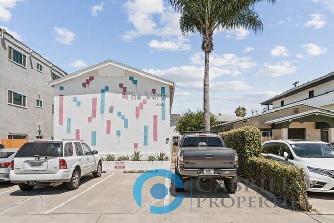 Building Photo - 4123 Kansas St