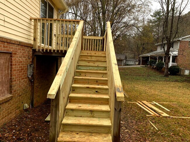 Building Photo - 4670 Lindsey Dr SW