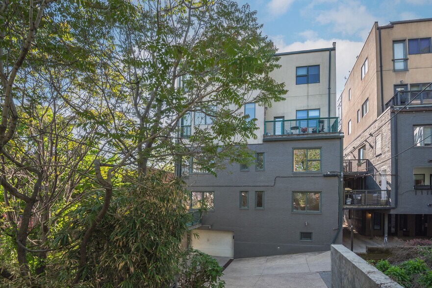 Building Photo - 2307 15th St NW