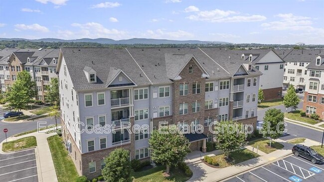 Building Photo - 6501 Walcott Ln