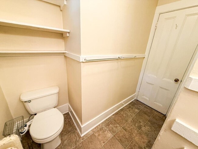 Building Photo - 115 Stewart Ave