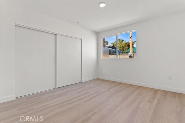 Building Photo - 703 W 80th St