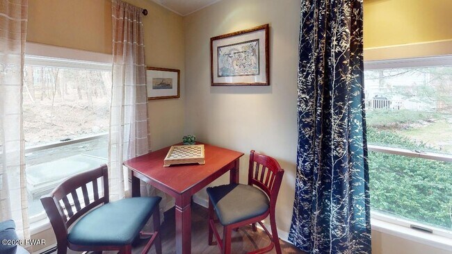 Building Photo - 144 Sawkill Ave