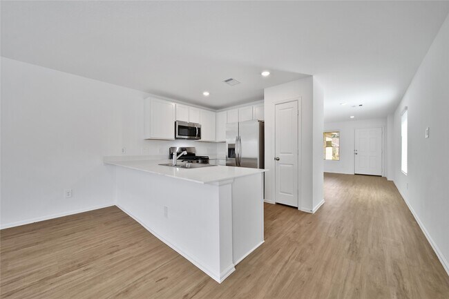 Building Photo - 17715 Grv Hl Dr