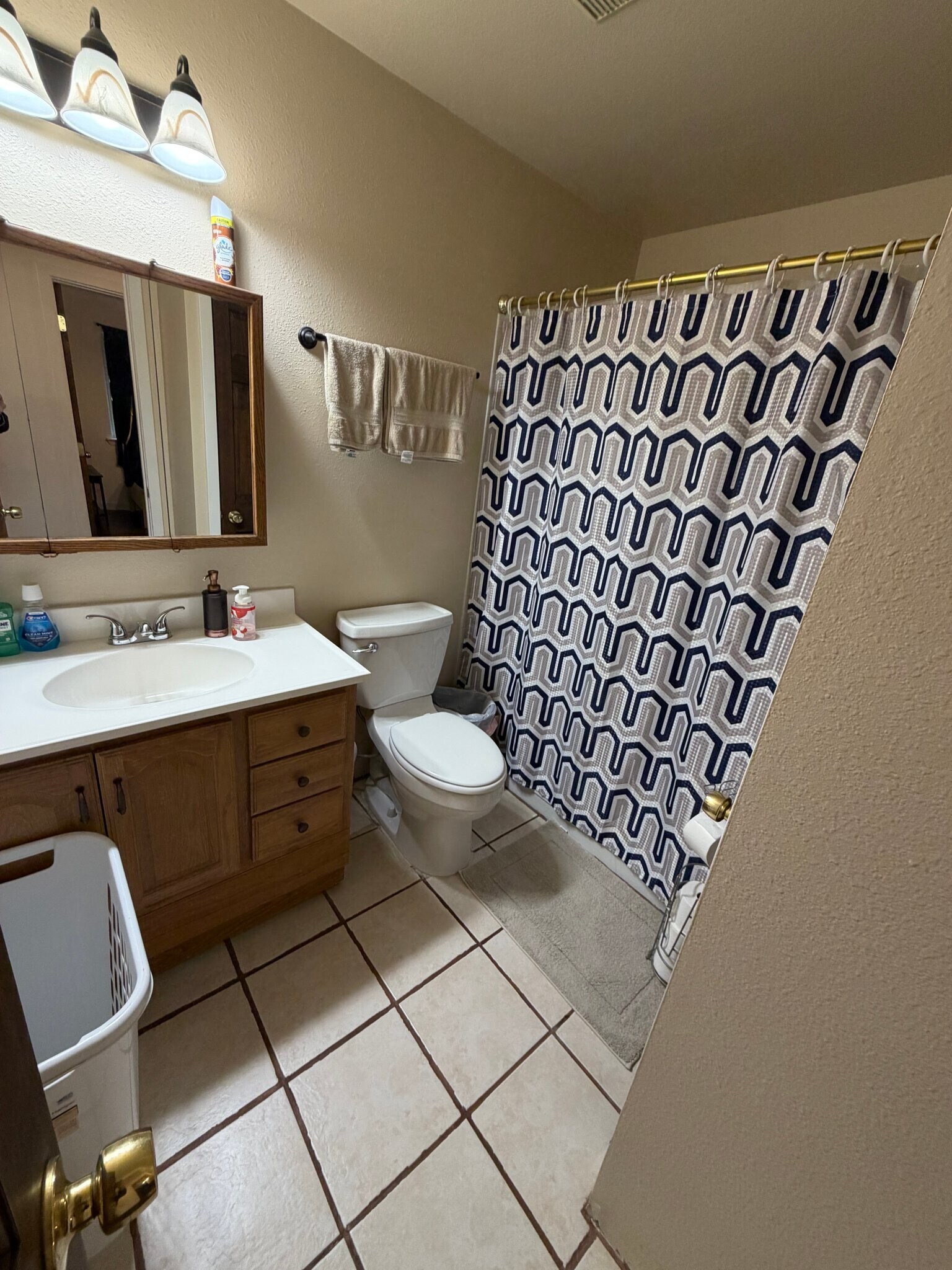 Building Photo - 127 Goodall St