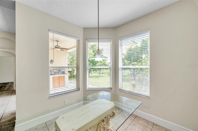 Building Photo - 1915 Fruitridge St