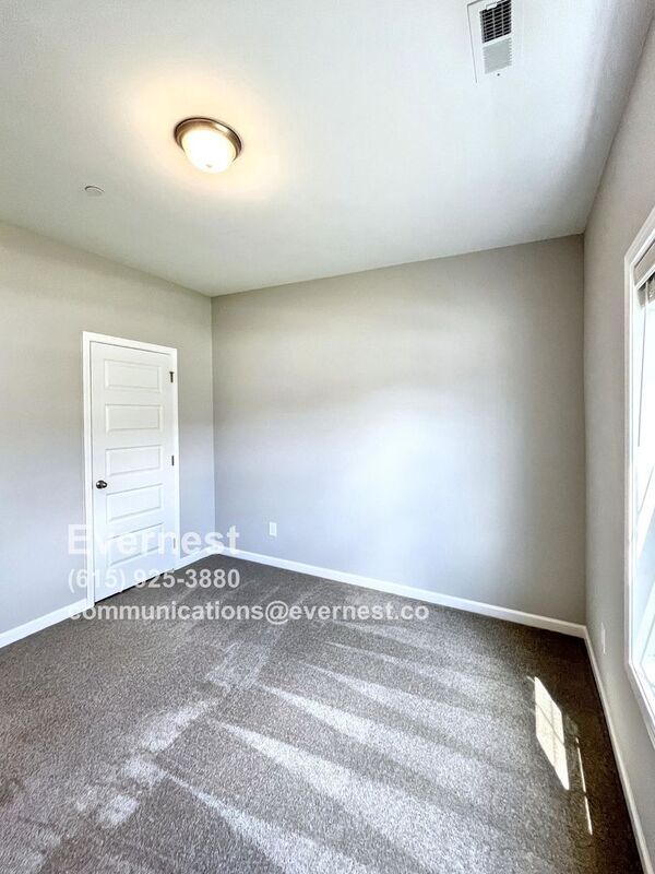 Building Photo - 1037 Echo Rdg Rd