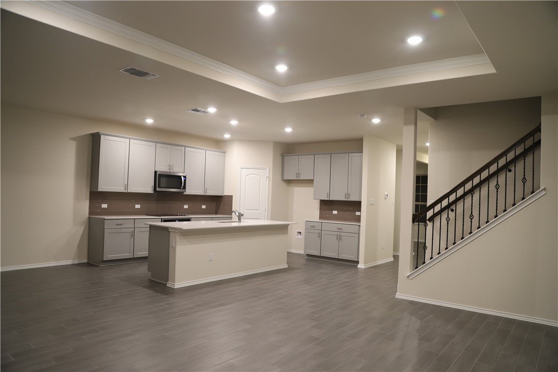 Building Photo - 109 Prairie Falcon Wy