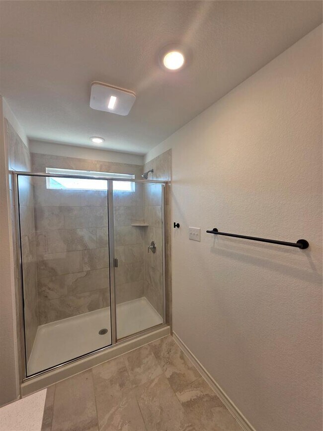 Building Photo - 561 Pepperbark Loop